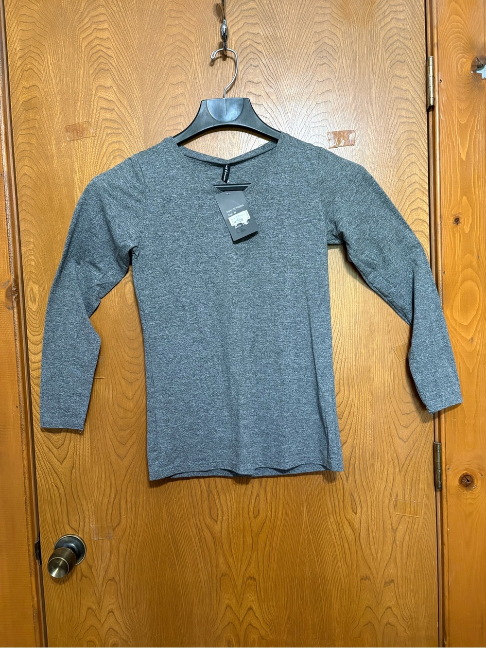 Women's Long Sleeve Vee Neck Tee - Gray
